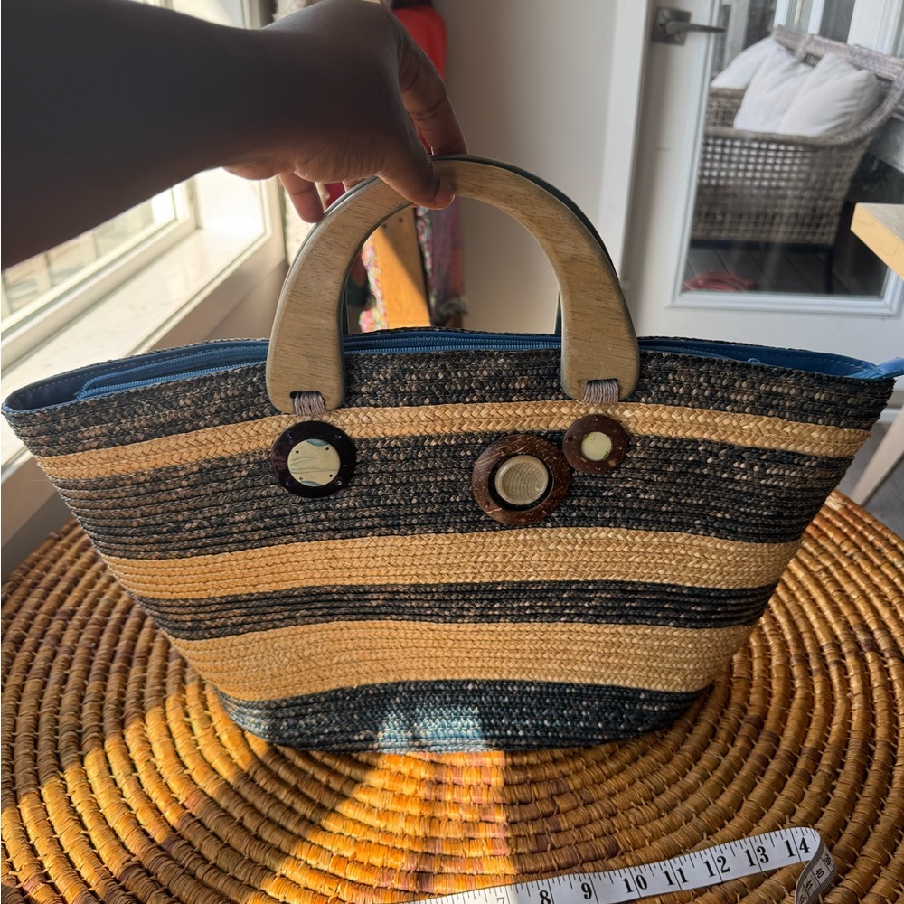 A Gianette Elegant Tan and blue Striped Tote Bag